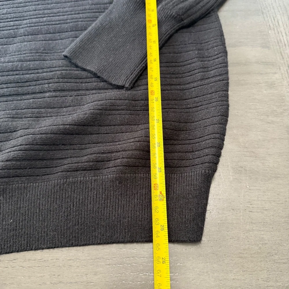 CHICOS 2 MODERN RIB DETAIL BLACK SWEATER PULLOVER‎ SIZE L